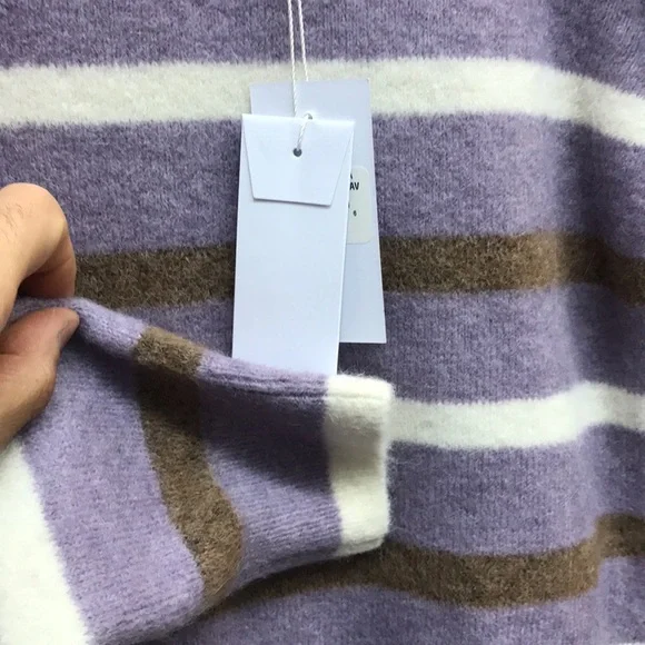 NWT,Derek Lam10Crosby
PuffSleeve Sweater,lavender - Picture 7 of 8